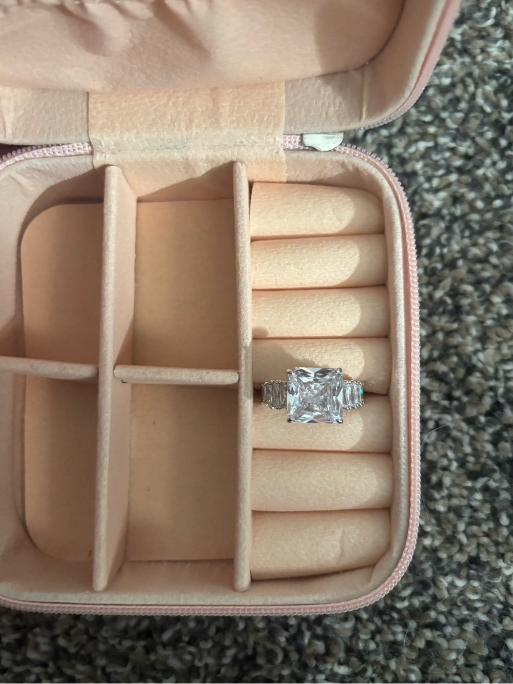 Elegant Square-Cut Solitaire Ring in Silver with Clear Stone